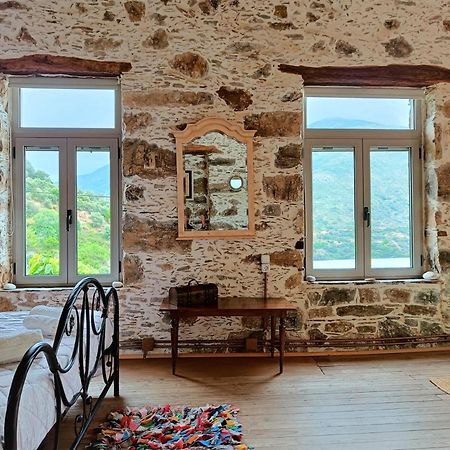 Casa Pappadiana Traditional stonehouse Villa Kefalion Bagian luar foto