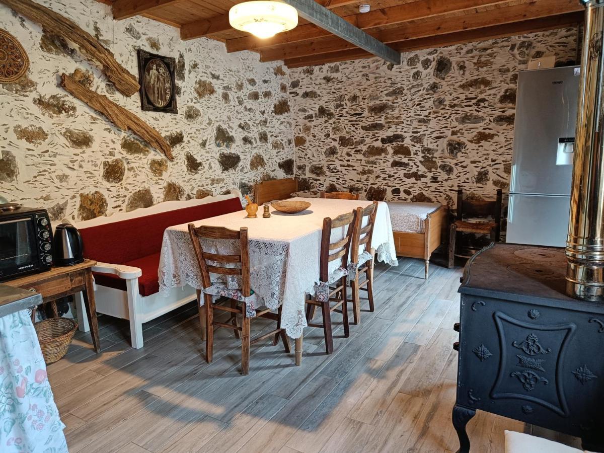 Casa Pappadiana Traditional stonehouse Villa Kefalion Bagian luar foto