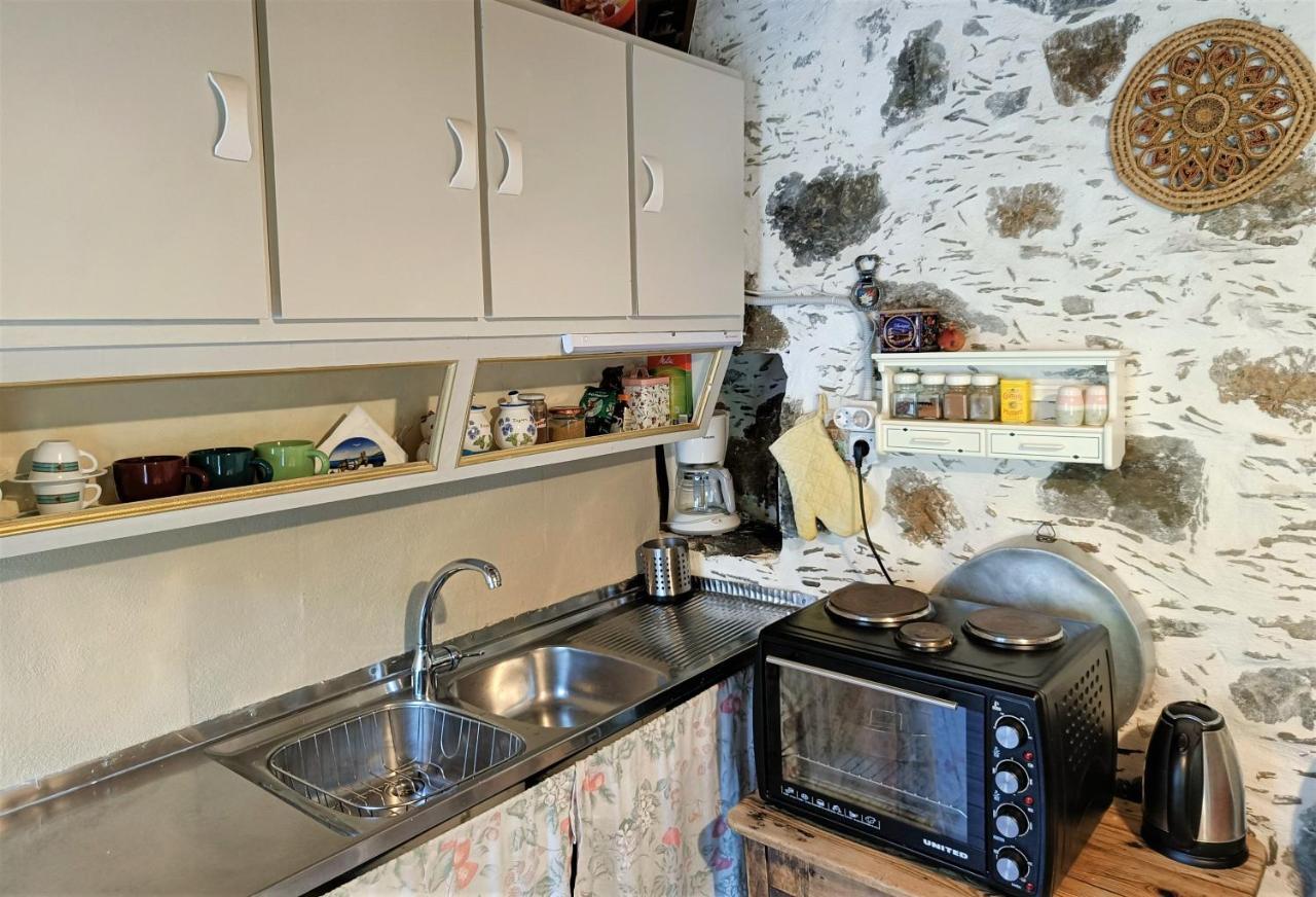Casa Pappadiana Traditional stonehouse Villa Kefalion Bagian luar foto